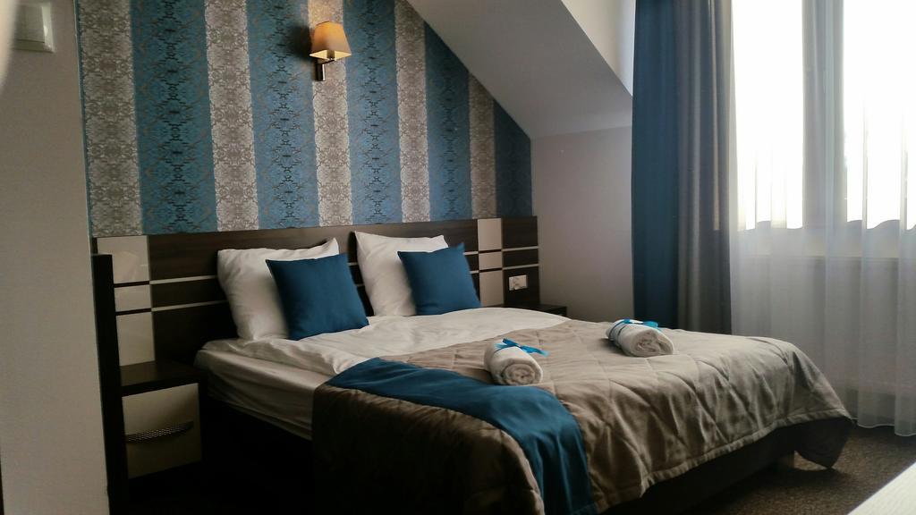 Hotel Impressa Niedrzwica Duża Habitación foto